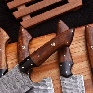 5 piece set with natural wood handle